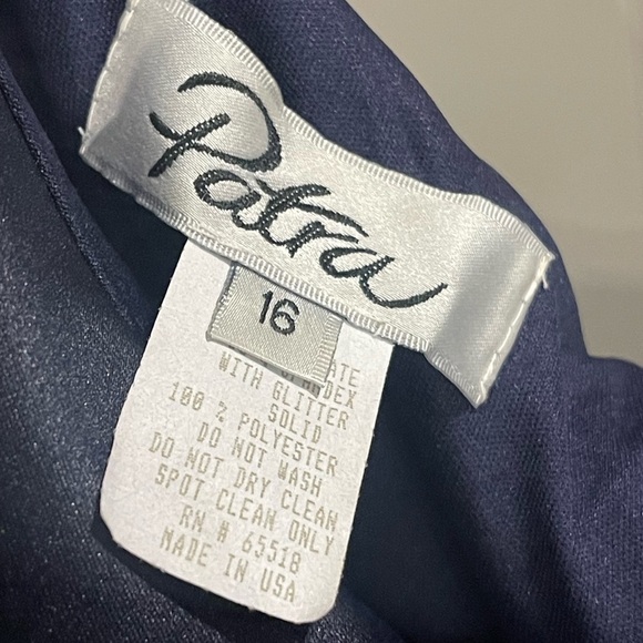 Patra Starburst Lace Gown woman’s size 16 - Picture 6 of 15